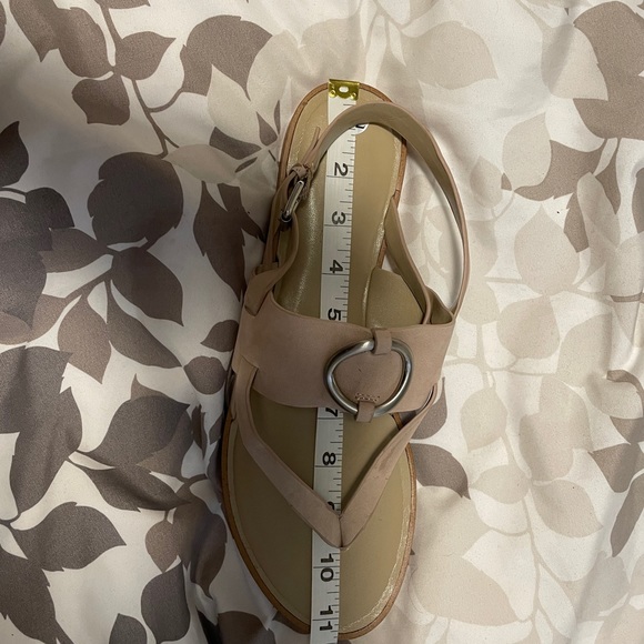 🌟BRAND NEW🌟 Size 12 Tan Sandals - Picture 10 of 10